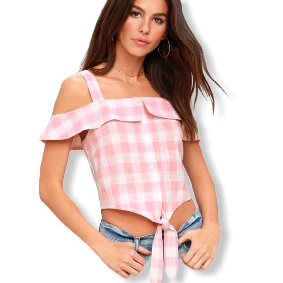 Lulus Tops - NWT Lulu’s Cold Shoulder Crop Top Size M